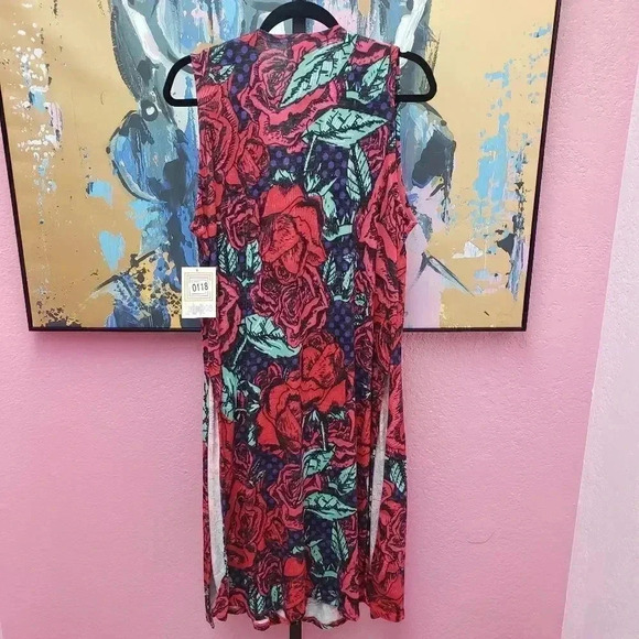 NWT LuLaRoe Floral Vest - Picture 2 of 5